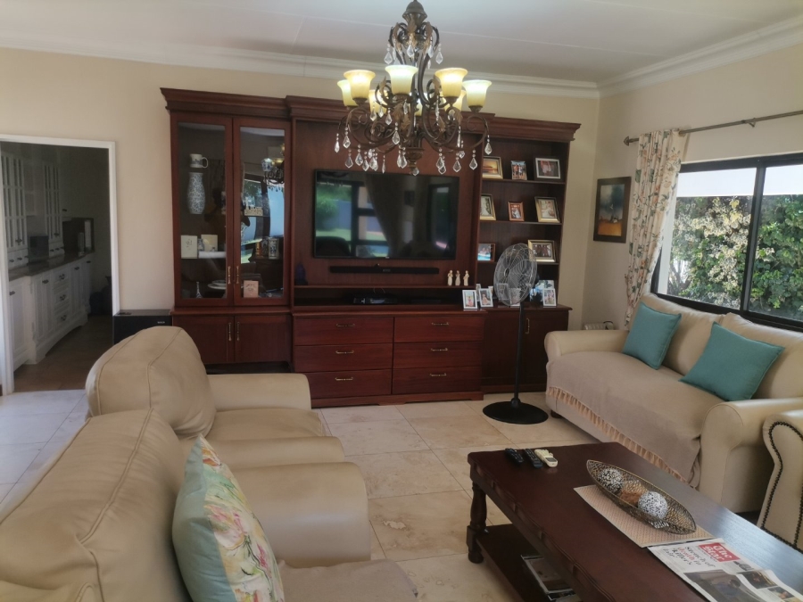 4 Bedroom Property for Sale in Wilkoppies North West